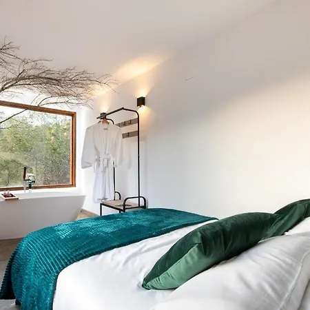 Del Bosque Lodge Canyelles (Catalonia)